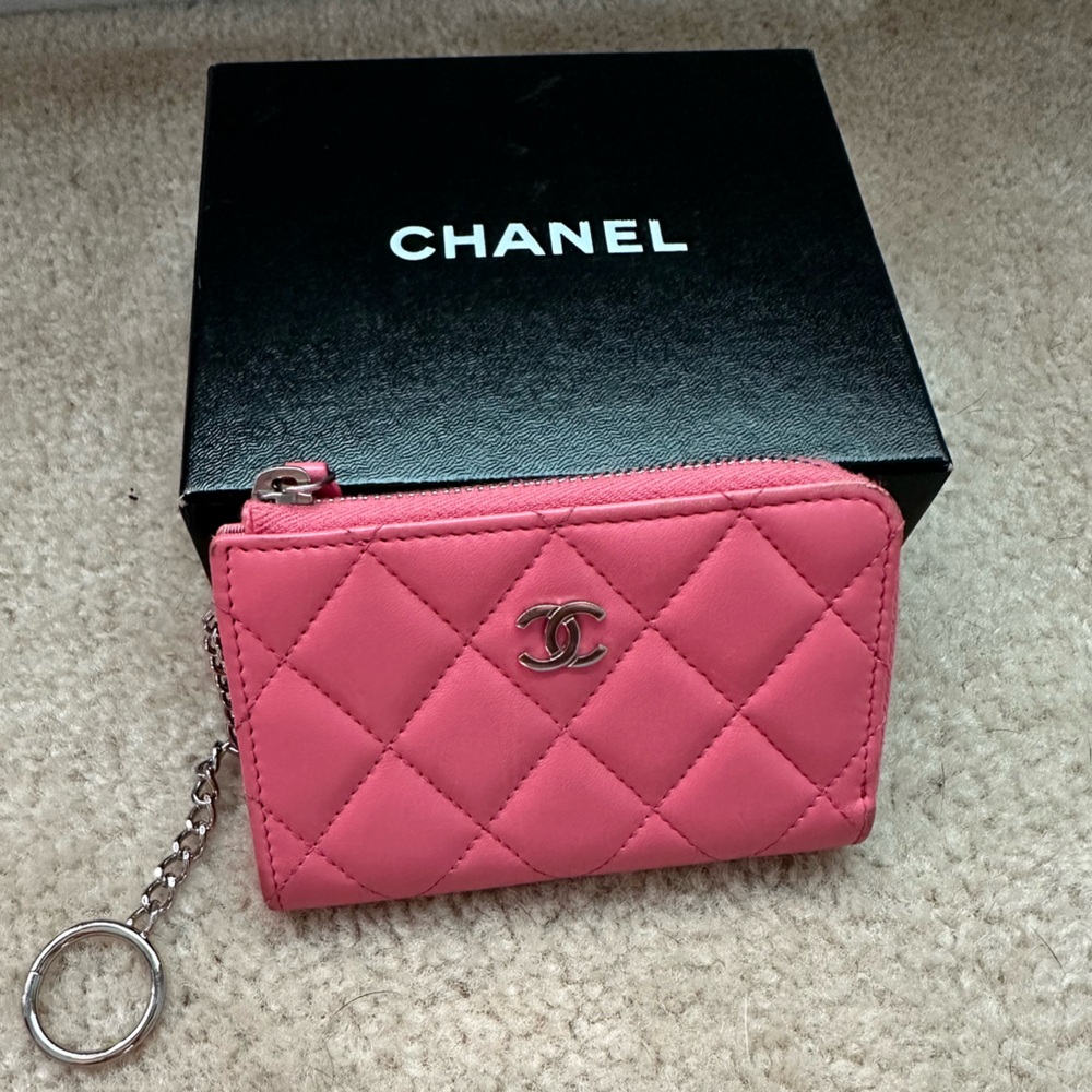 🩷 PINK CHANEL KEYCHAIN WALLET